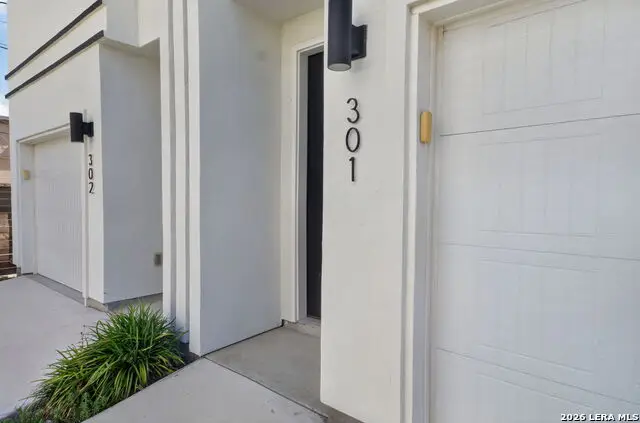 1735 W Gramercy Pl #301, San Antonio, TX 78201 - #2