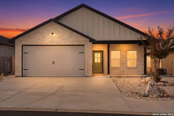 1012 Creswell Ln, Kerrville, TX 78028