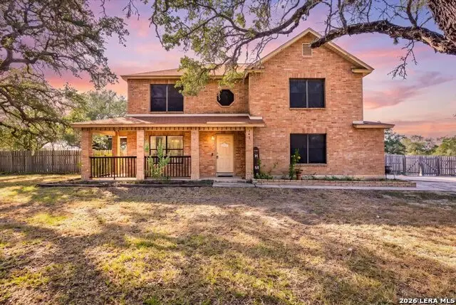 797 Killarney Rd, Floresville, TX 78114 - #2