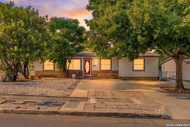 359 Pilgrim Dr, San Antonio, TX 78213 - #1
