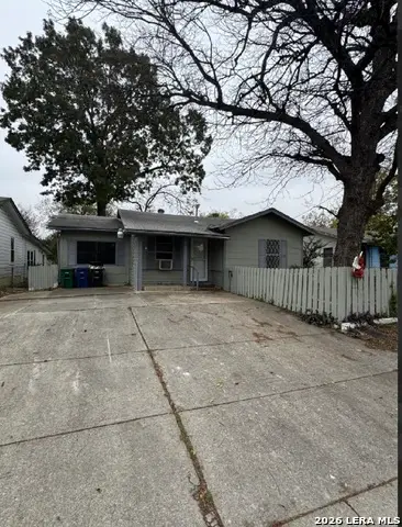 2002 Amerada St, San Antonio, TX 78237 - #2
