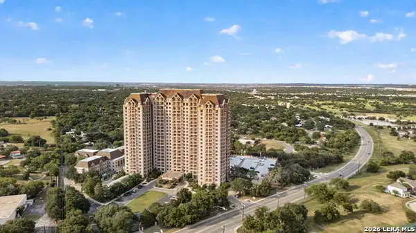 1 Towers Park Ln #1813, San Antonio, TX 78209