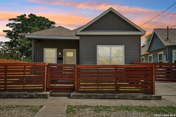 706 S Olive St, San Antonio, TX 78203