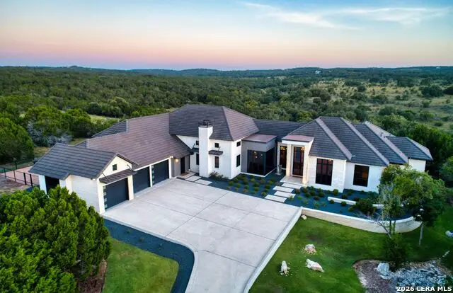 121 Greystone Pt, Boerne, TX 78006 - #1