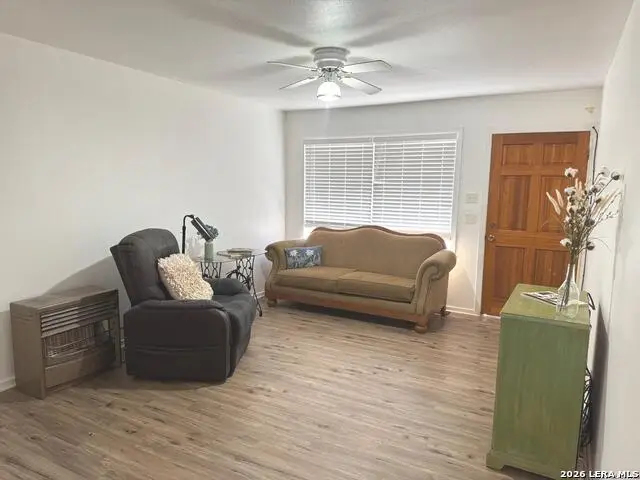 604 Mockingbird, Devine, TX 78016 - #2