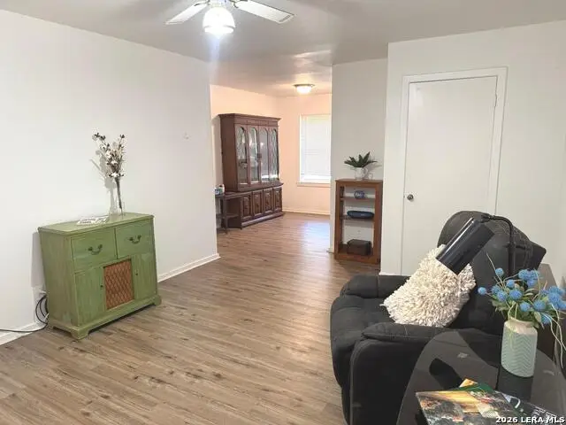 604 Mockingbird, Devine, TX 78016 - #3