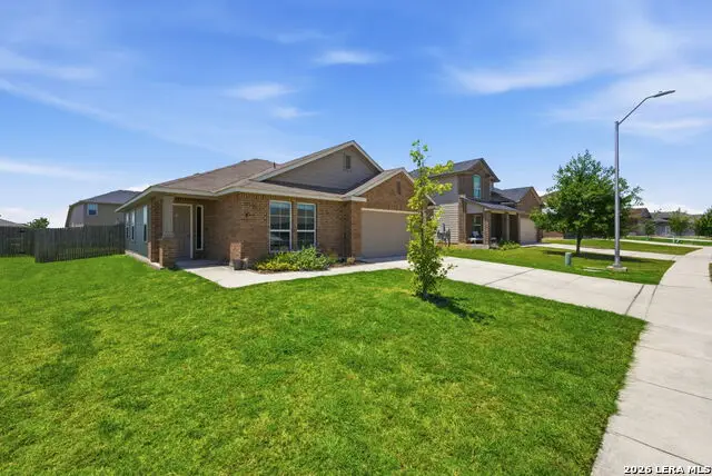 1525 Birmingham Dr, Seguin, TX 78155 - #3