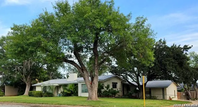 905 Tilden, Cotulla, TX 78014 - #1