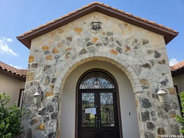 2270 County Road 306, Floresville, TX 78114 - #3