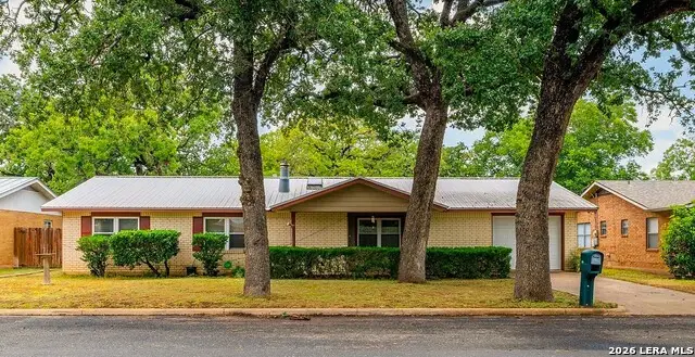 606 S Columbus Street, Fredericksburg, TX 78624 - #1