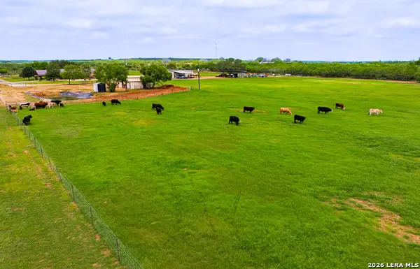 366 County Road 2543, Moore, TX 78057