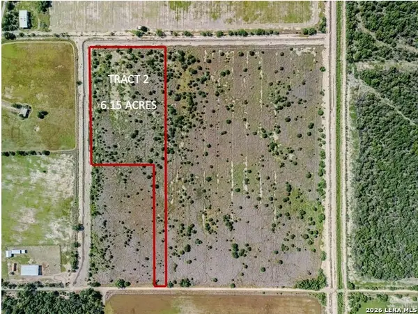 245 Lowe Rd., Quemado, TX 78877