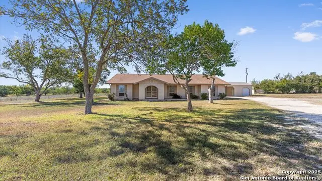 7974 Green Valley Rd, Marion, TX 78124 - #1