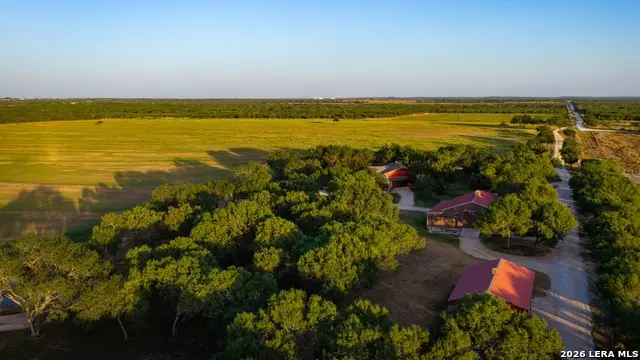 106 County Road 253, Poth, TX 78147 - #2