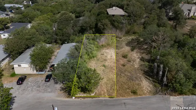 1104 Advance St, San Marcos, TX 78666 - #2