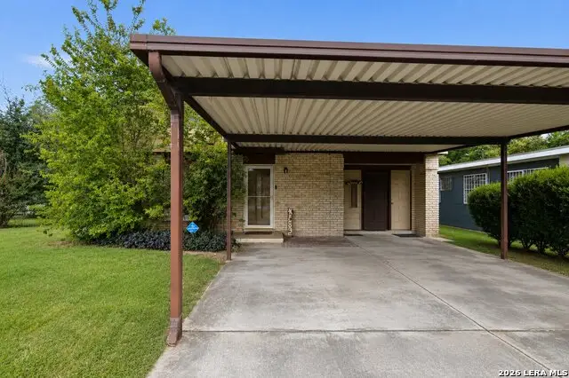 5022 Frank Borman Dr, Kirby, TX 78219 - #2