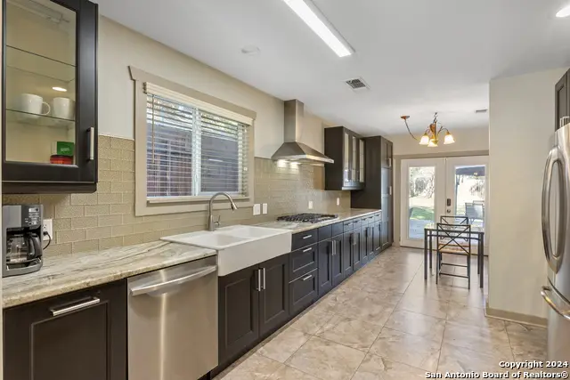333 Redwood St, Alamo Heights, TX 78209 - #1
