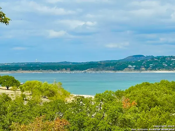 1043 Barbara Dr # A4, Canyon Lake, TX 78133