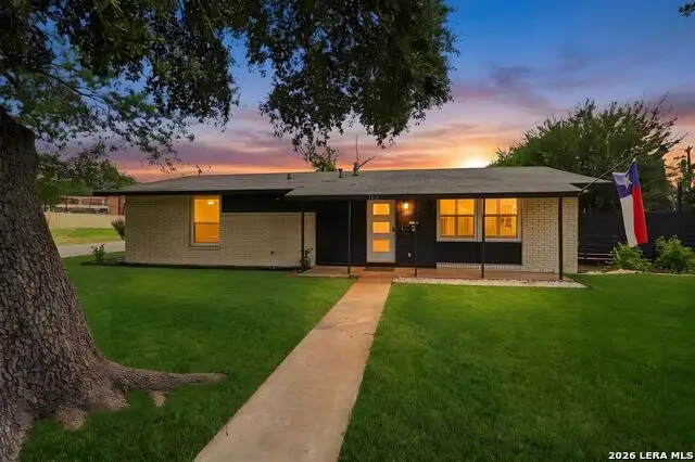 102 Gettysburg Rd, San Antonio, TX 78228 - #1