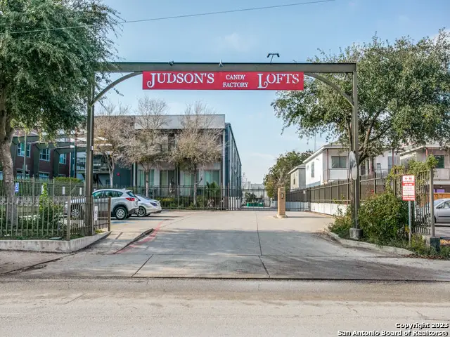 831 S Flores #2212, San Antonio, TX 78204 - #1