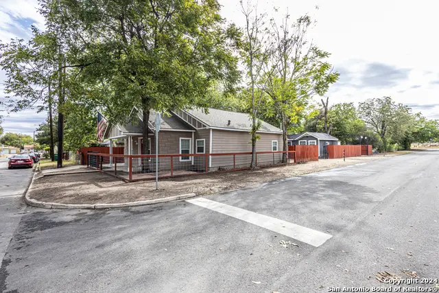 1202 N Center, San Antonio, TX 78202 - #3