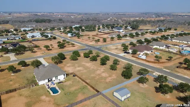 165 E Medium Meadow Dr, Lytle, TX 78052 - #3