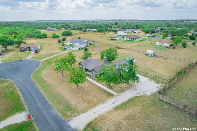 160 Rock Dove, Lytle, TX 78052 - #2