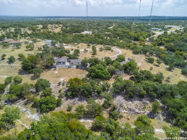 141 Drew Ln, Kerrville, TX 78028 - #2