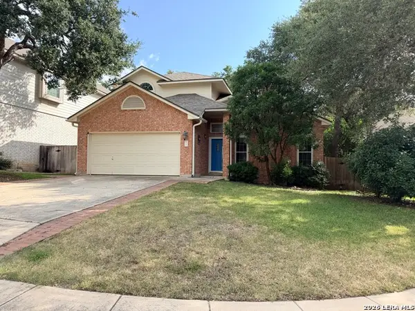 215 Whisper Wood Ln, San Antonio, TX 78216