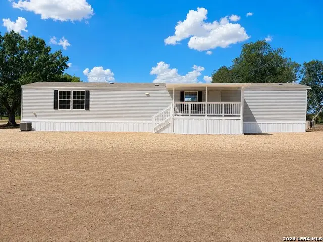 449 Hurst Ln, Seguin, TX 78155 - #1