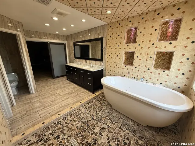 1422 Winston Cv, San Antonio, TX 78260 - #2