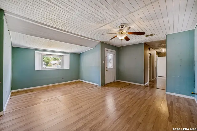 146 Mary Helen Dr, San Antonio, TX 78222 - #2