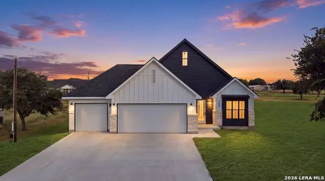 486 Wood View Cir, Bandera, TX 78003 - #2