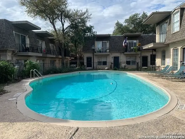 170 De Chantle #APT 704, San Antonio, TX 78201