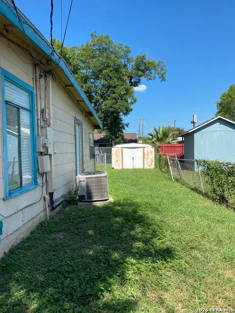 2040 Buffalo St, San Antonio, TX 78211 - #3