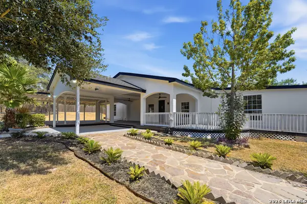 670 Quail Run, Lytle, TX 78052