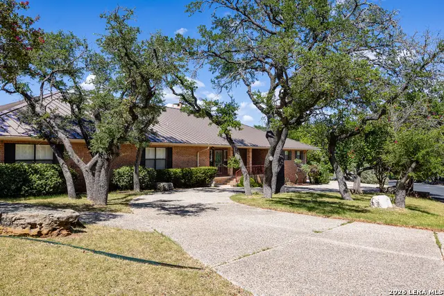 304 Spring Mill Dr, Kerrville, TX 78028 - #1