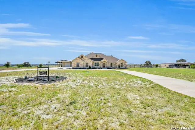 196 Triple Bend Dr, La Vernia, TX 78121 - #2