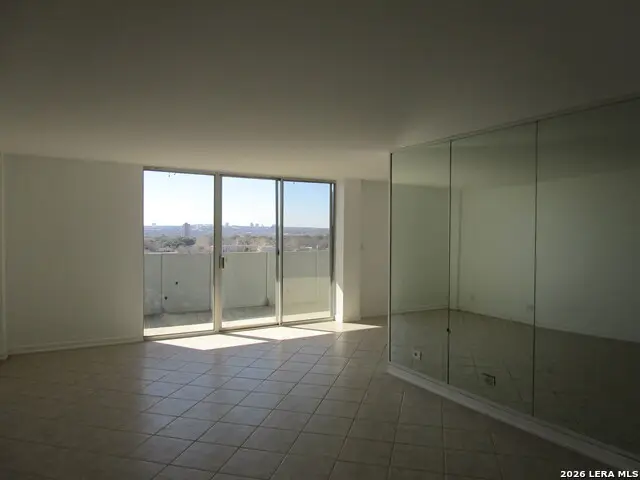 7039 San Pedro Ave #1110, San Antonio, TX 78216 - #2