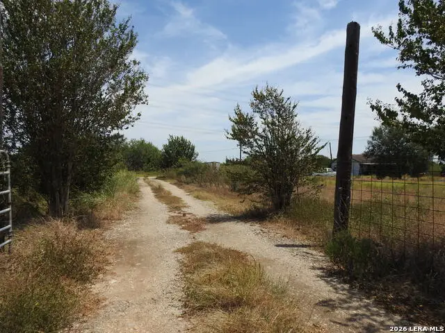 3551 Fm 775, Seguin, TX 78155 - #1