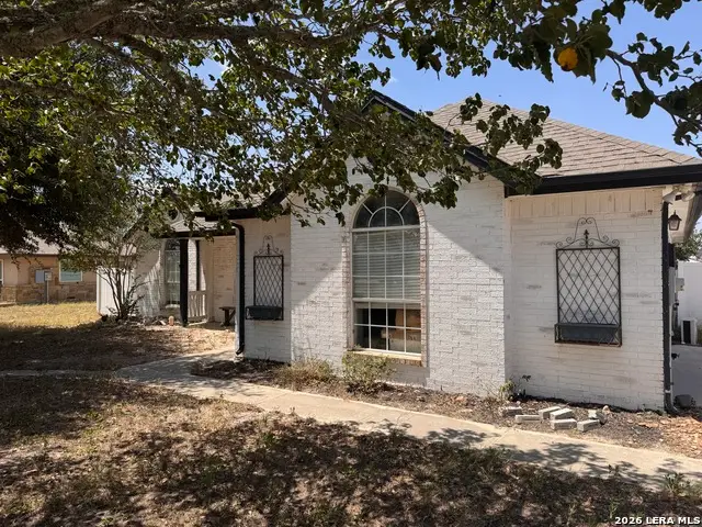 107 Muirfield St, La Vernia, TX 78121 - #1