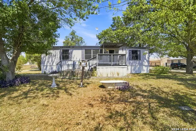 207 River Ln, La Vernia, TX 78121 - #1