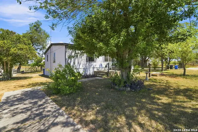 207 River Ln, La Vernia, TX 78121 - #2
