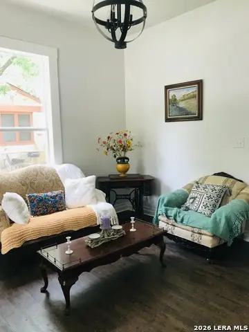 339 N Washington Ave, New Braunfels, TX 78130 - #3