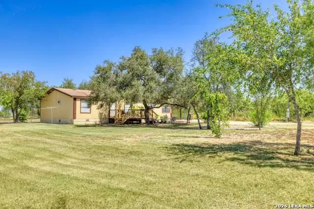 609 County Road 4647, Hondo, TX 78861 - #1