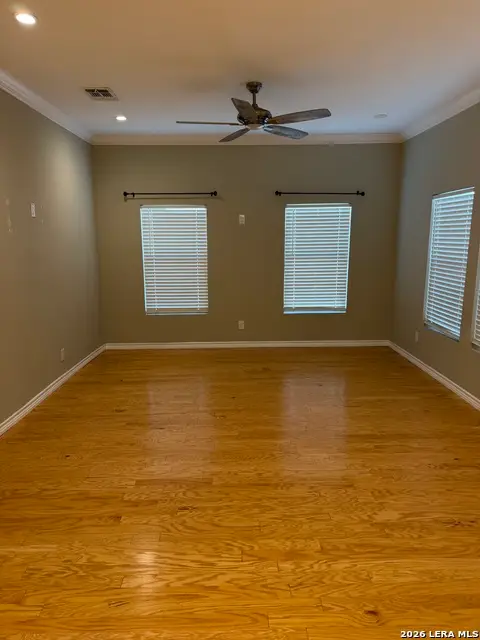 307 Helena St, San Antonio, TX 78204 - #3