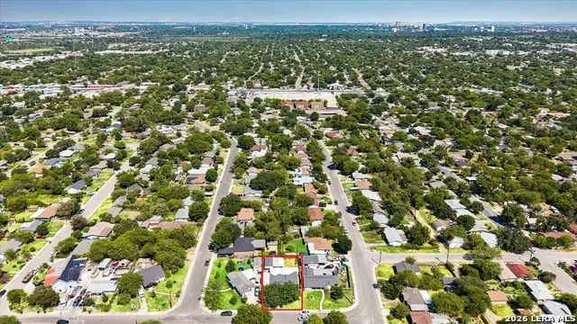 3206 Capitol Ave, San Antonio, TX 78201 - #2