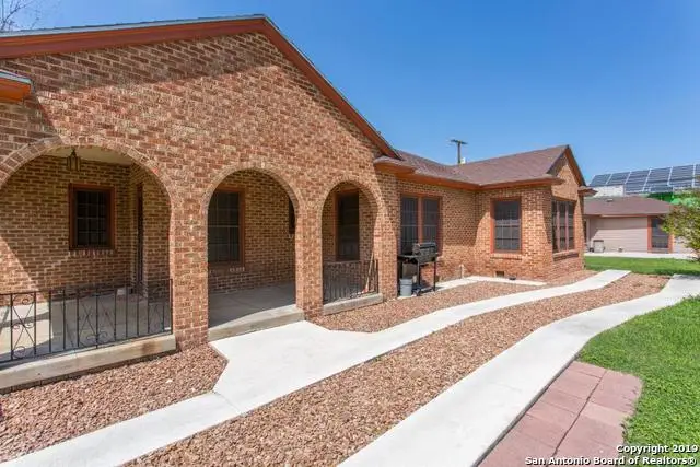 1633 W Kings Hwy, San Antonio, TX 78201 - #2