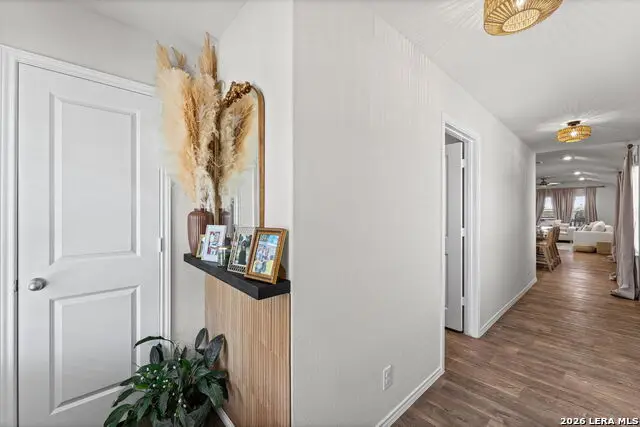 233 Legendary Trail Loop, Floresville, TX 78114 - #3