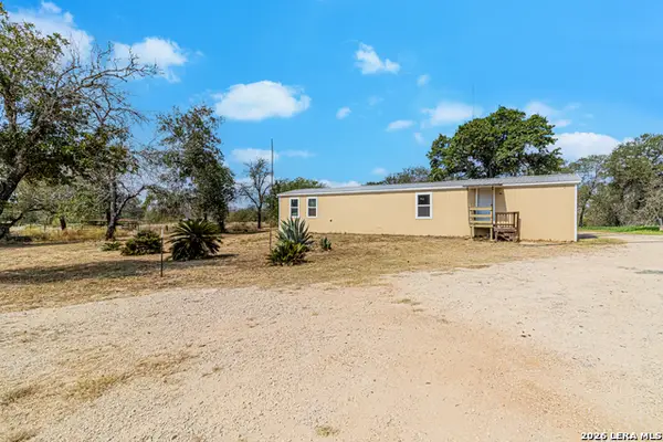 1235 Gayle, Poteet, TX 78065